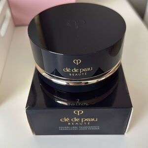 CLÉ DE PEAU BEAUTÉ
Translucent Loose Powder